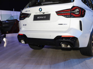 2022xDrive30i Mҹb ^