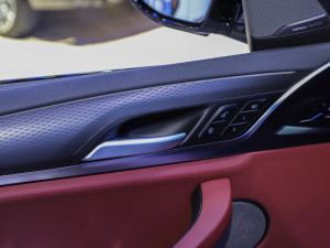 2022xDrive30i Mҹb g