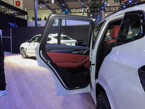 2022xDrive30i Mҹb g