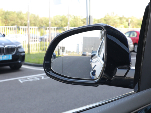 2022xDrive25i M\(yn)b (x)(ji)^