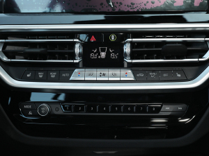 2022xDrive25i M\b {{