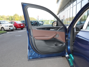 2022xDrive25i M\b {λ܇T