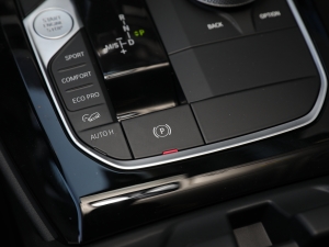 2022xDrive25i M\b v܇Ƅ