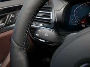 2022xDrive25i M\b п؅^