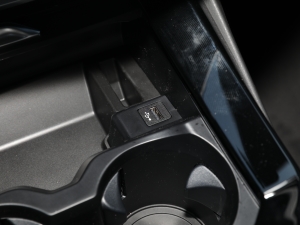 2022xDrive25i M\b п؅^