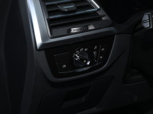 2022xDrive25i M\b п؅^