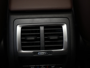 2022xDrive25i M\b п؅^