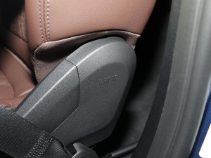 2022xDrive25i M\b п؅^