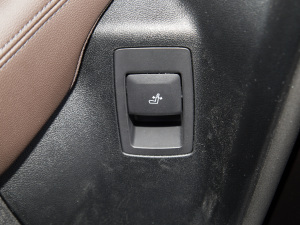 2022Ŀ xDrive30i  Mҹb g