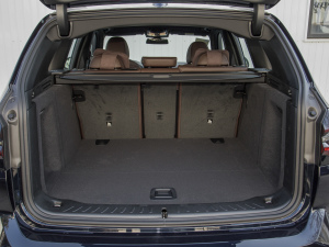 2022Ŀ xDrive30i  Mҹb g