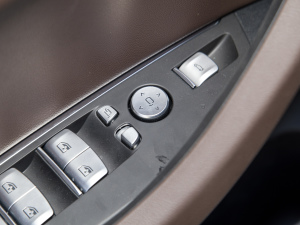 2022Ŀ xDrive30i  Mҹb п؅^