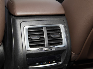 2022Ŀ xDrive30i  Mҹb п؅^