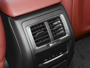 2022Ŀ xDrive30i  Mҹb п؅^