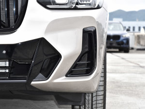 2022Ŀ xDrive30i I Mҹb ^