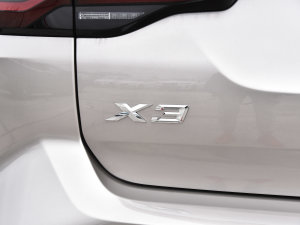 2022Ŀ xDrive30i I Mҹb ^