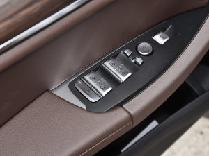 2022Ŀ xDrive30i I Mҹb п؅^(q)