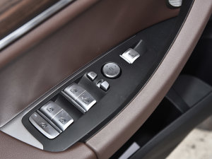 2022Ŀ xDrive30i I Mҹb п؅^(q)