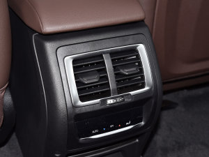 2022Ŀ xDrive30i I Mҹb п؅^(q)