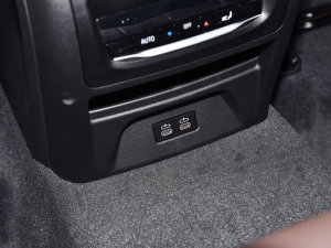 2022Ŀ xDrive30i I Mҹb п؅^(q)