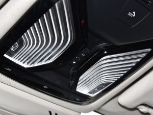 2022Ŀ xDrive30i I Mҹb п؅^(q)