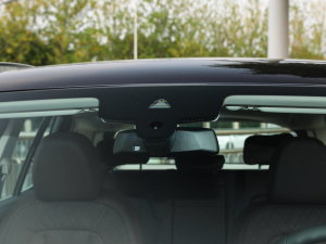 2022Ŀ xDrive25i M\b ^