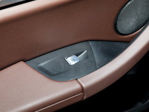 2022Ŀ xDrive25i M\b ܇ƅ^