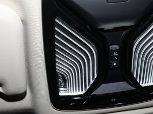 2022Ŀ xDrive25i M\b п؅^