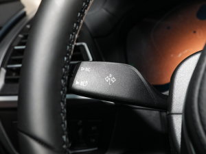 2022Ŀ xDrive25i M\b п؅^