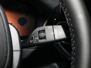 2022Ŀ xDrive25i M\b п؅^