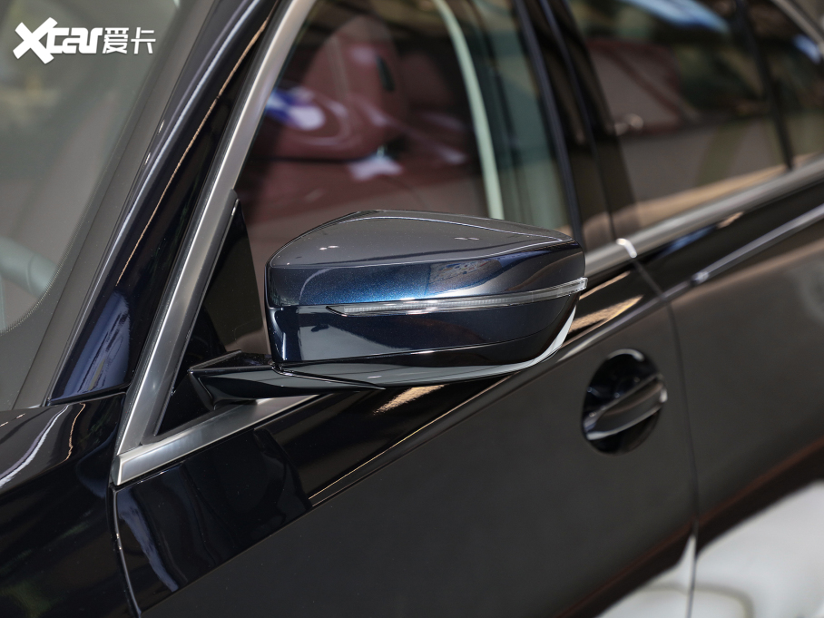 2022R3ϵ 325Li M\b