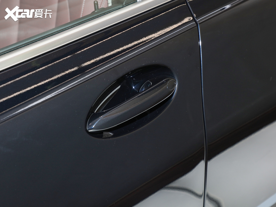 2022R3ϵ 325Li M\b