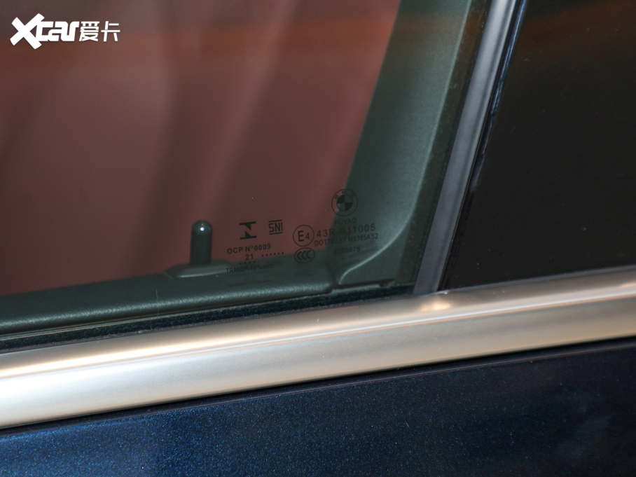 2022R3ϵ 325Li M\b