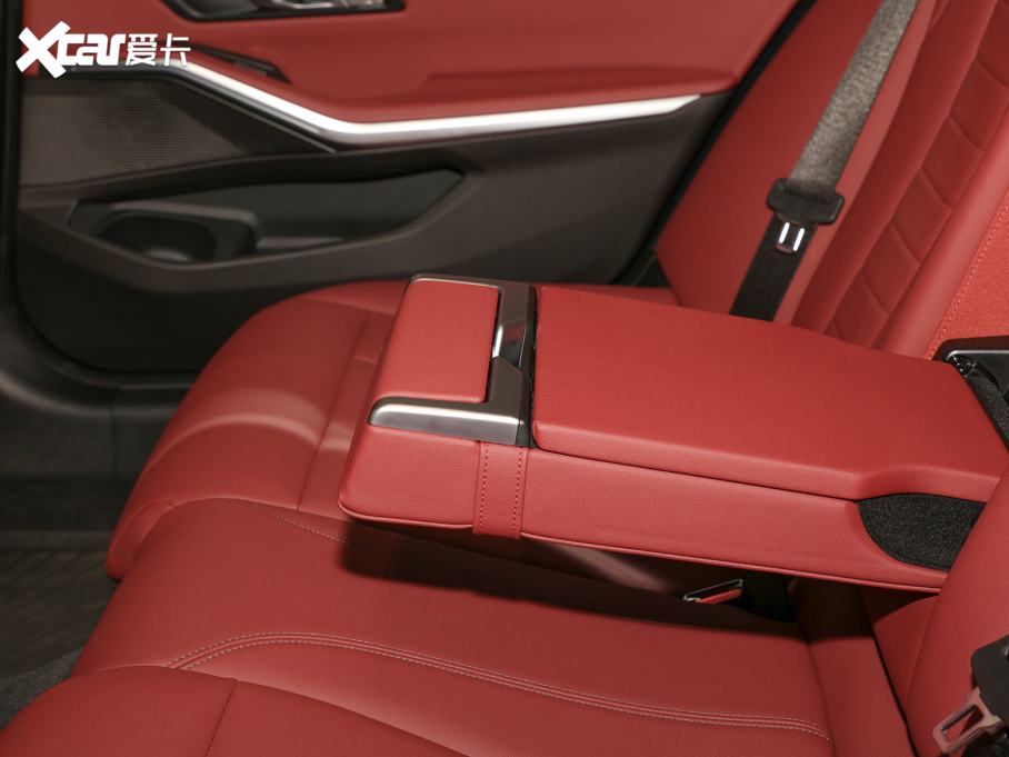 2022R3ϵ 325Li M\b