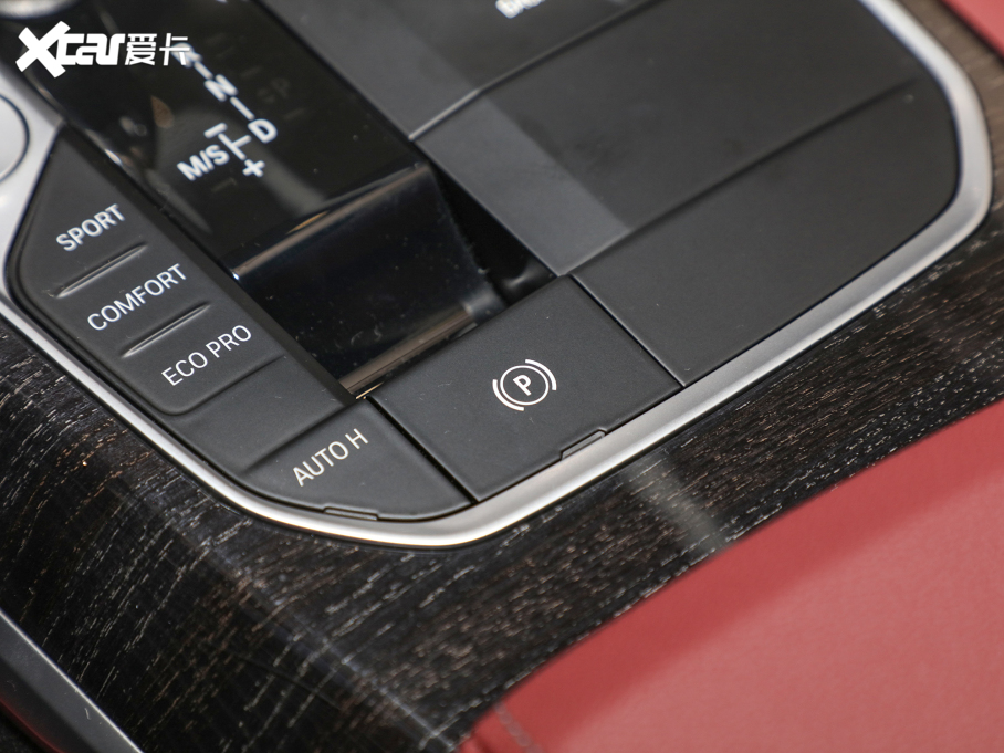 2022R3ϵ 325Li M\b