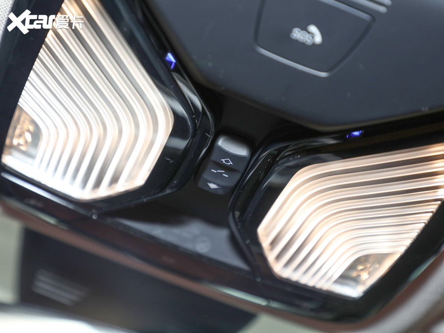 2022R3ϵ 325Li M\b