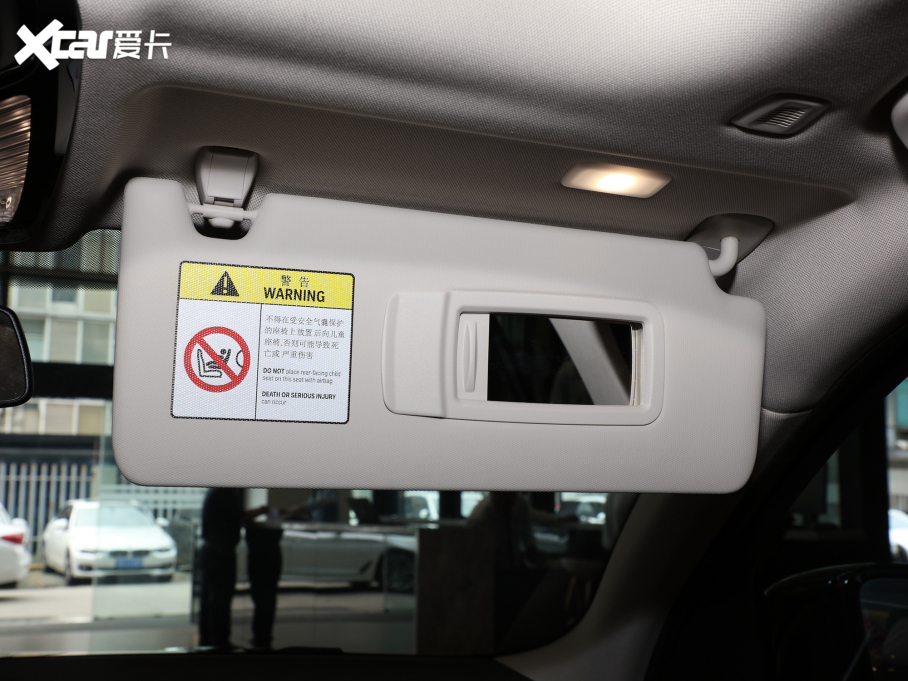 2022R3ϵ 325Li M\b