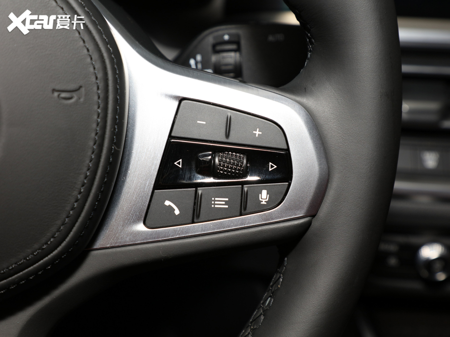 2022R3ϵ 325Li M\b