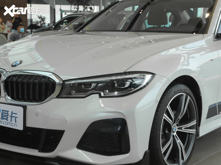 2022��R3ϵ 325i M�\(y��n)�����b