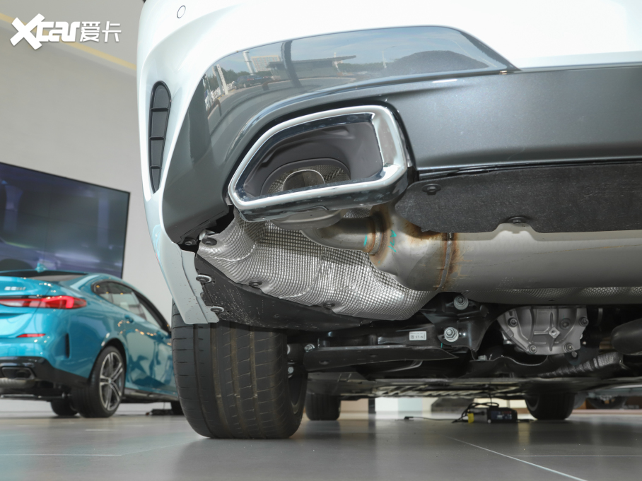 2022��R3ϵ 325i M�\�����b