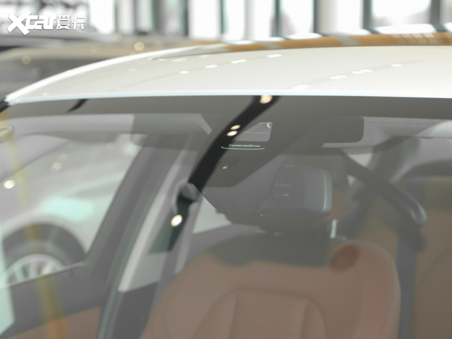 2022��R3ϵ 325i M�\�����b