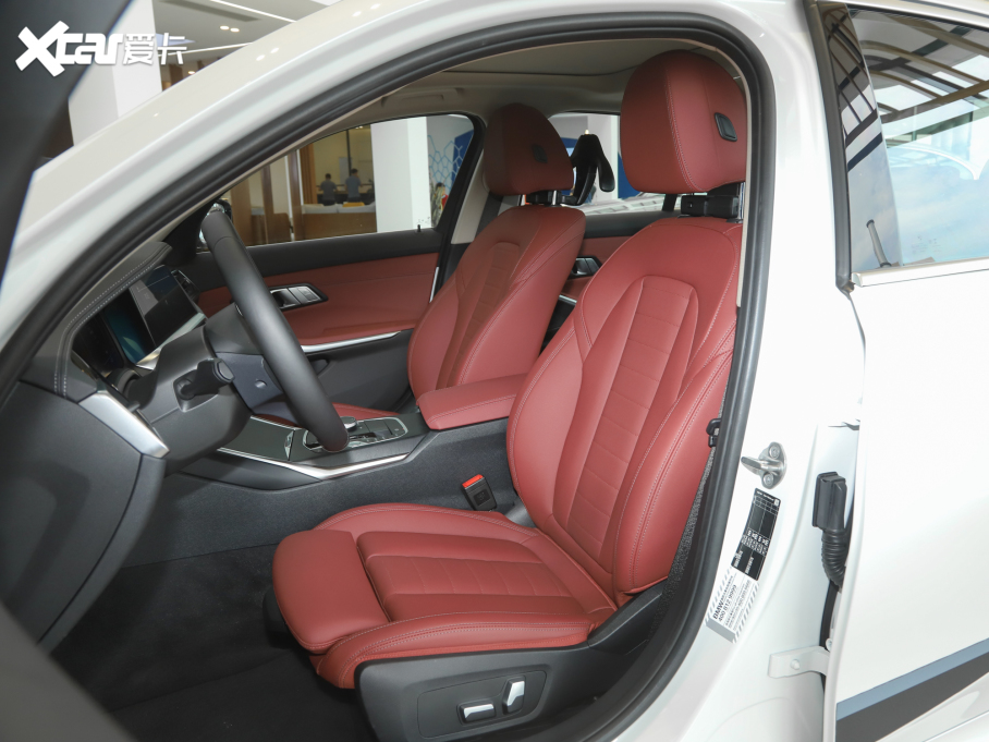 2022��R3ϵ 325i M�\�����b