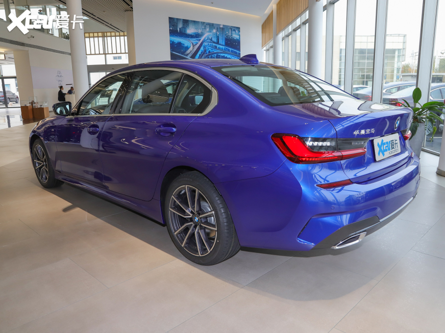 2022R3ϵ 320Li M\b