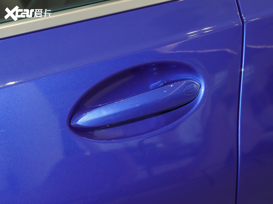 2022R3ϵ 320Li M\b