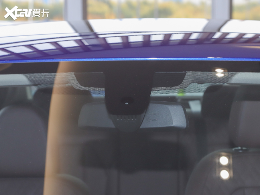 2022R3ϵ 320Li M\b