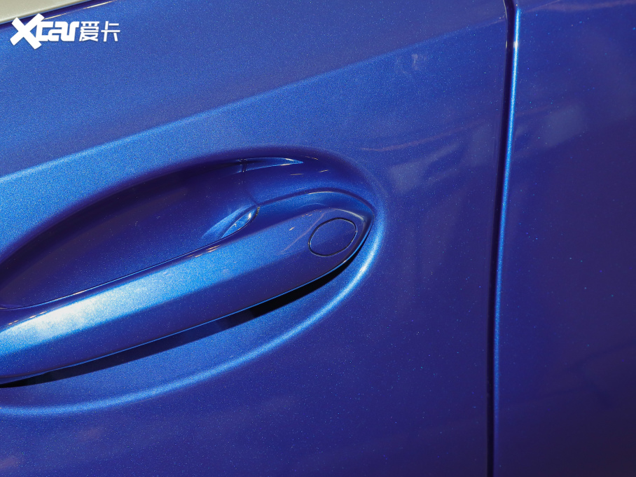 2022R3ϵ 320Li M\b