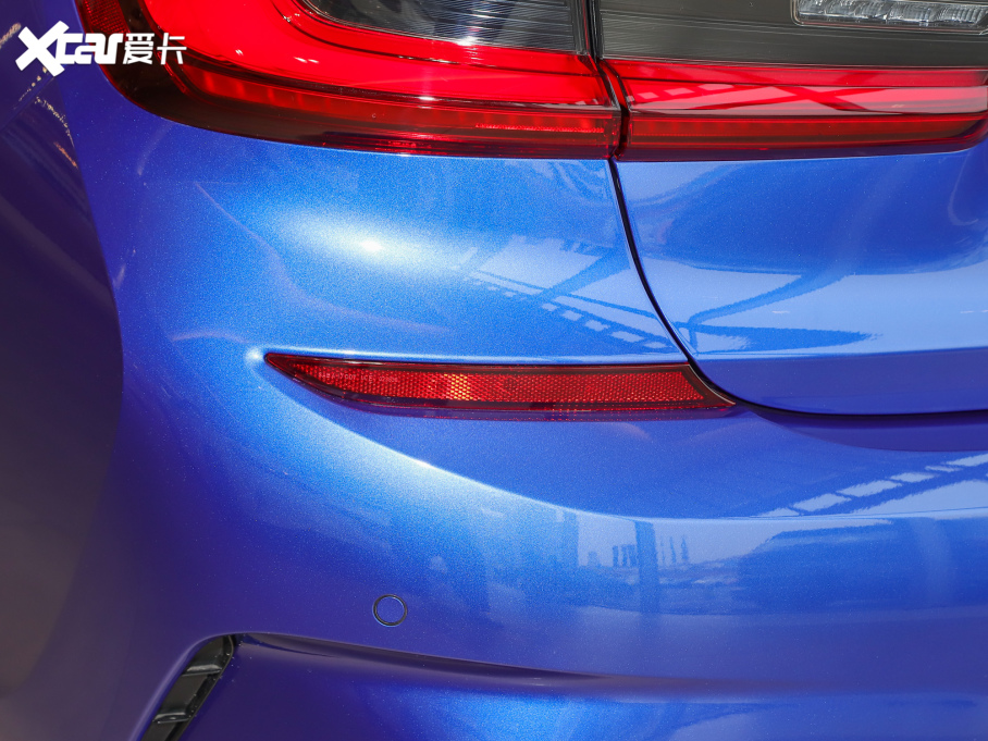 2022��R3ϵ 320Li M�\�����b