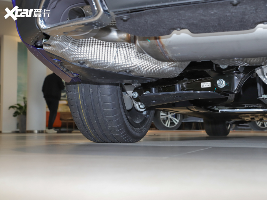 2022R3ϵ 320Li M\b