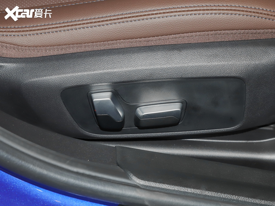 2022R3ϵ 320Li M\b