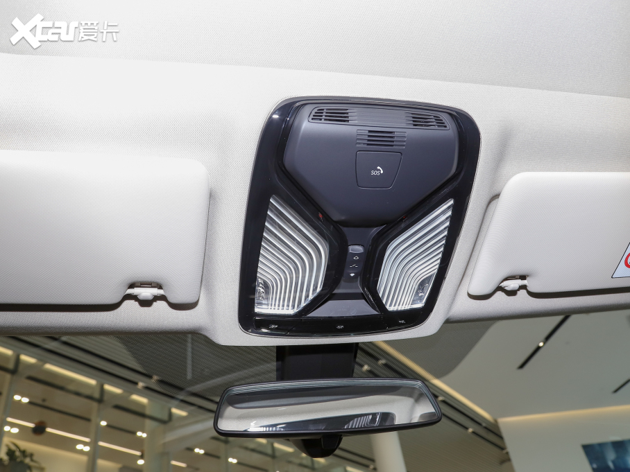 2022R3ϵ 320Li M\b