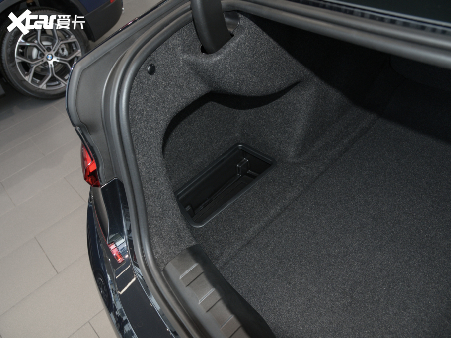 2022R3ϵ 325i M\(yn)(dng)ҹb